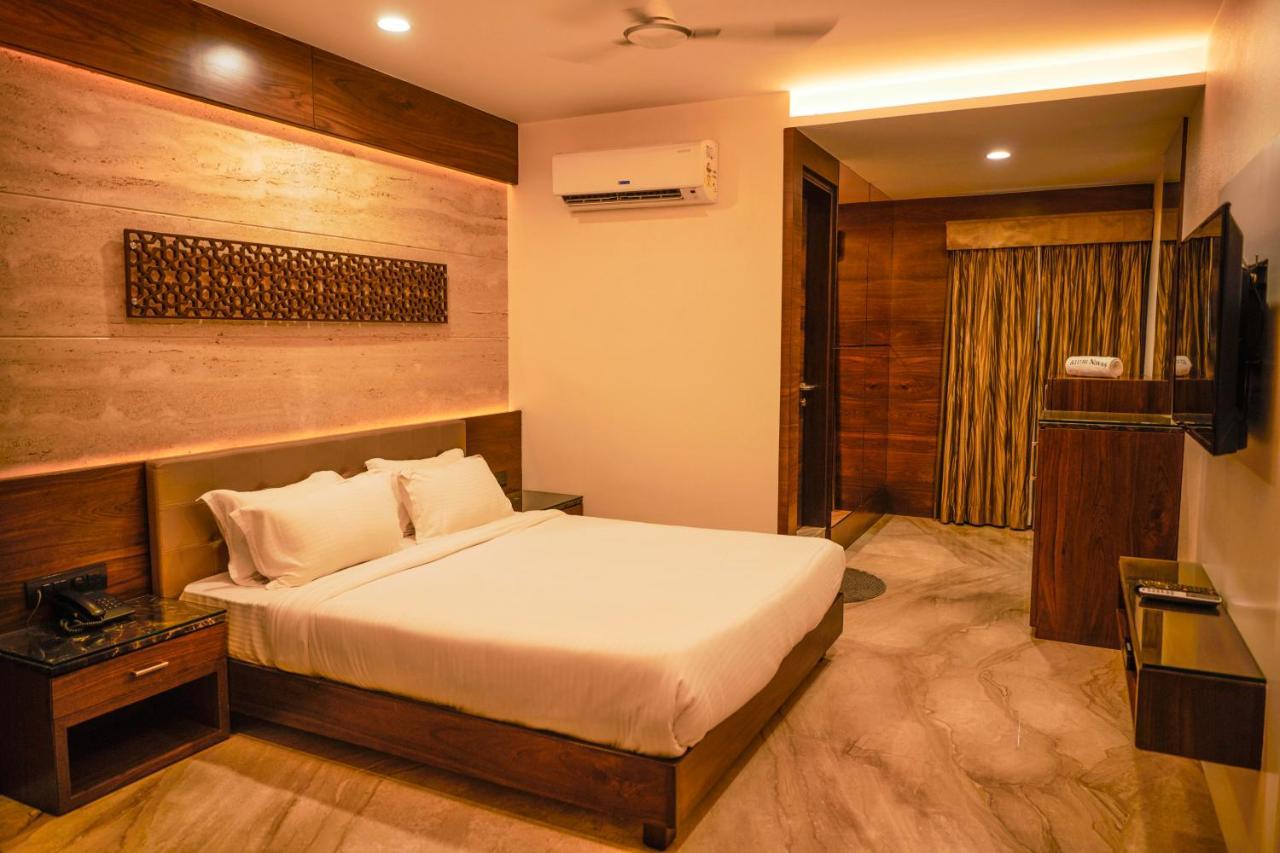 The Atithi Niwas Hotel Indore Ngoại thất bức ảnh