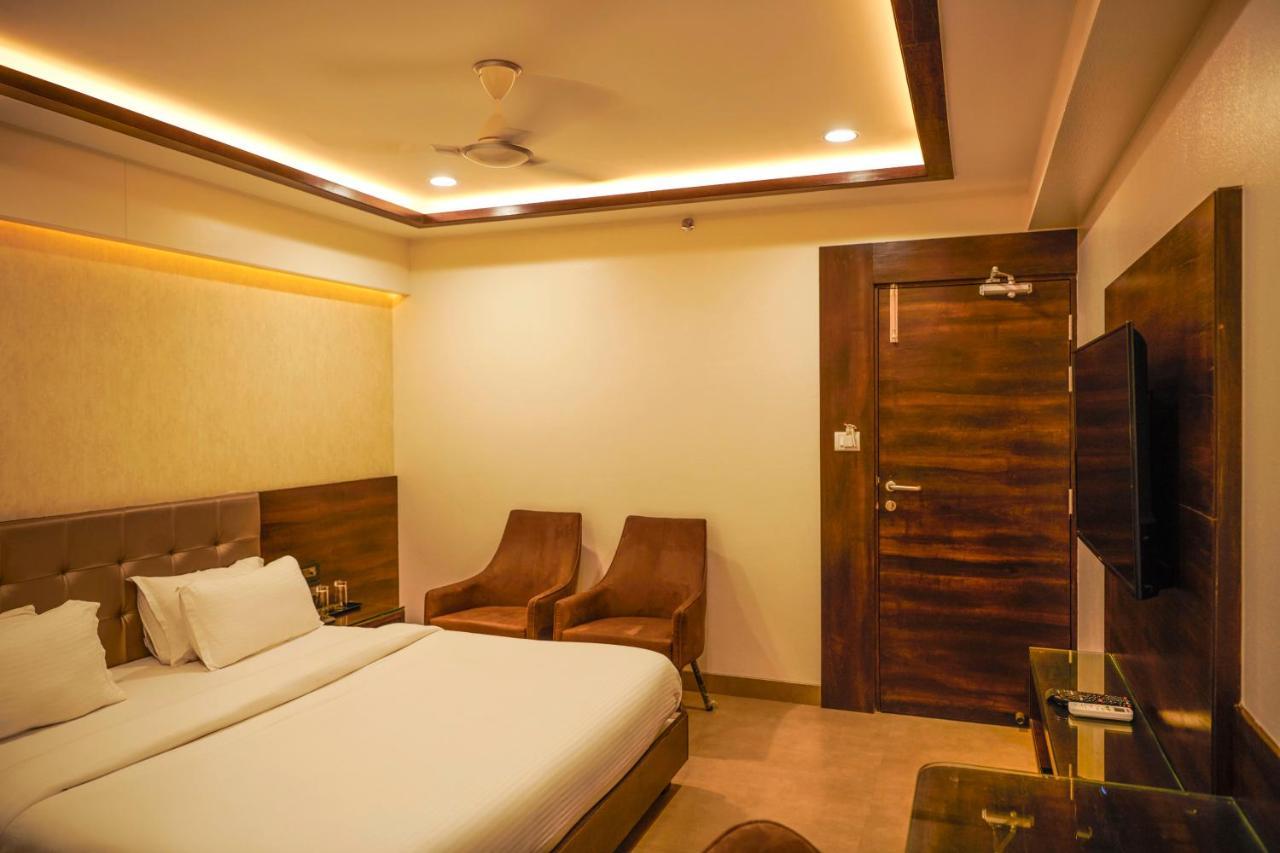The Atithi Niwas Hotel Indore Ngoại thất bức ảnh