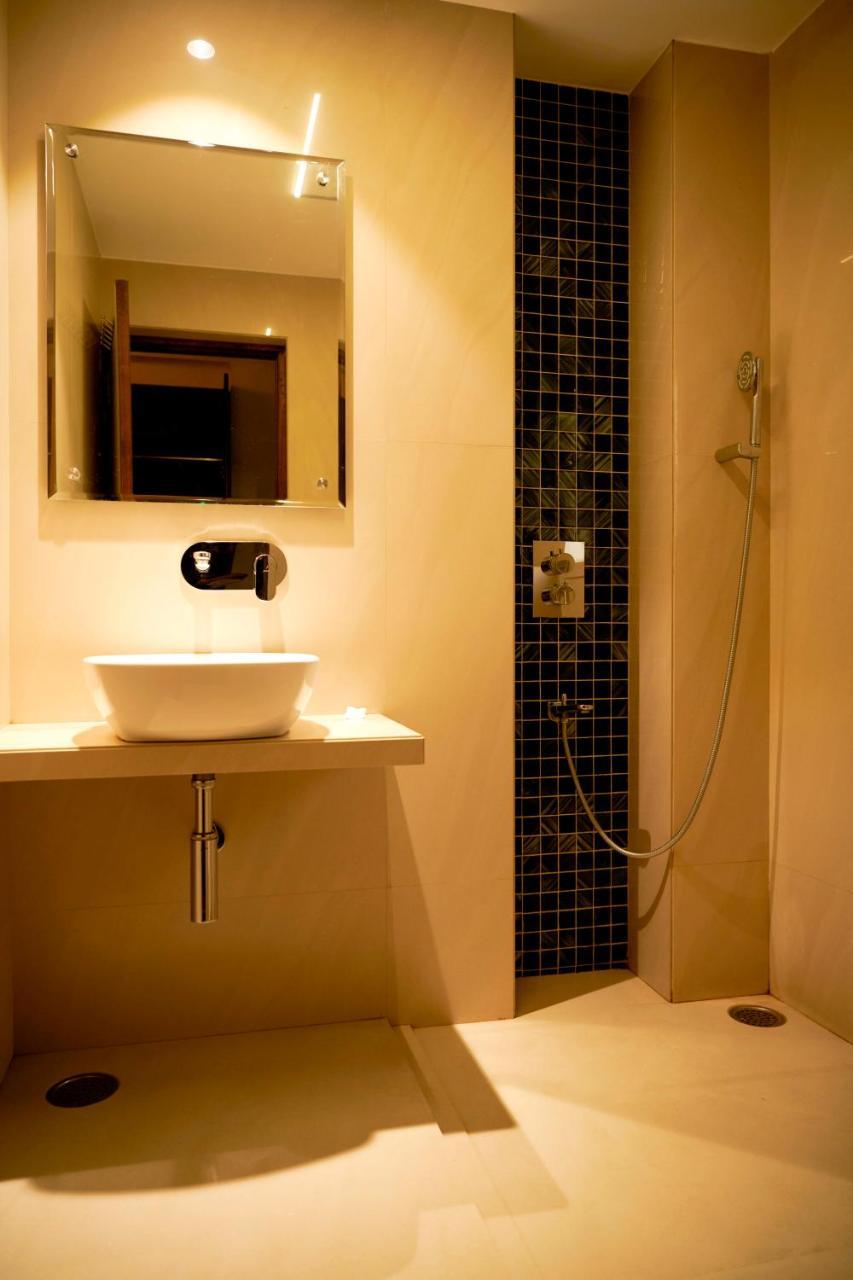The Atithi Niwas Hotel Indore Ngoại thất bức ảnh